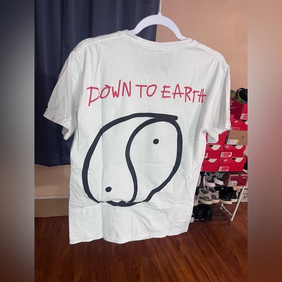 Astro world Travis Scott concert tee size small - Picture 2 of 2